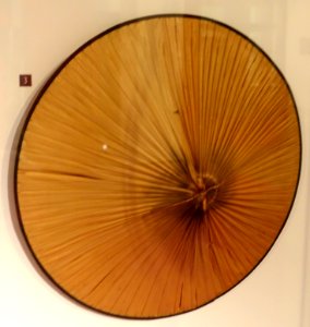Hat, Dao Quan Trang, Yen Bai, 1999, two palm leaves and rattan - Vietnamese Women's Museum - Hanoi, Vietnam - DSC04001