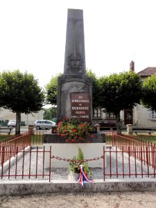 Haudiomont (Meuse) monument aux morts (01)