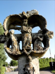 Hattenville (Seine-Mar.) Croix monumentale au hameau de La Croix de Pierre, verso