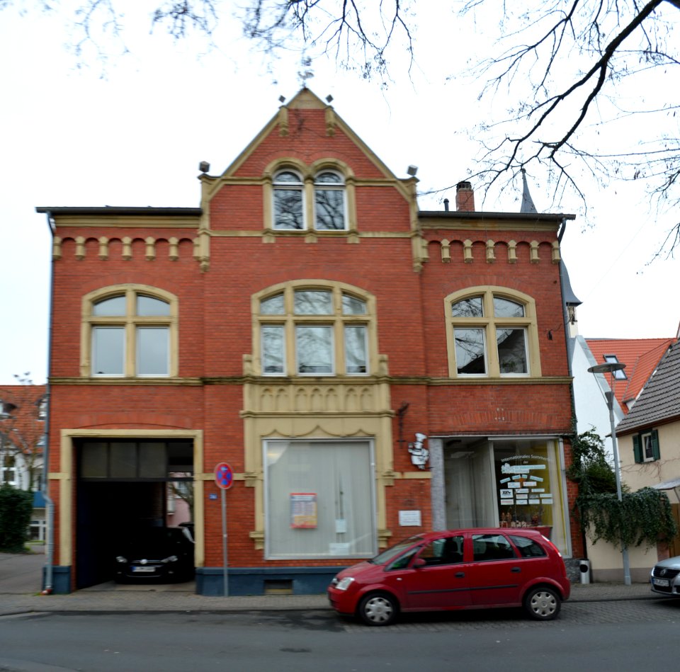 Hattersheim, Hauptstraße 34