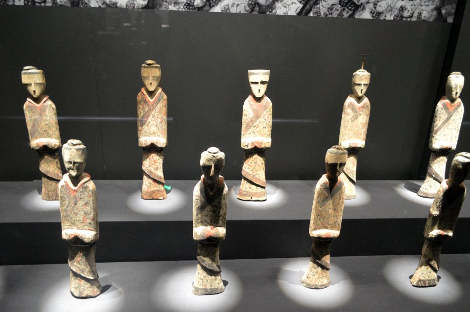 Hatted man male figurine, Han dynasty, Hunan Museum1