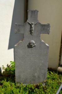 Hattersheim am Main, Kirche St. Martin, Grabstein