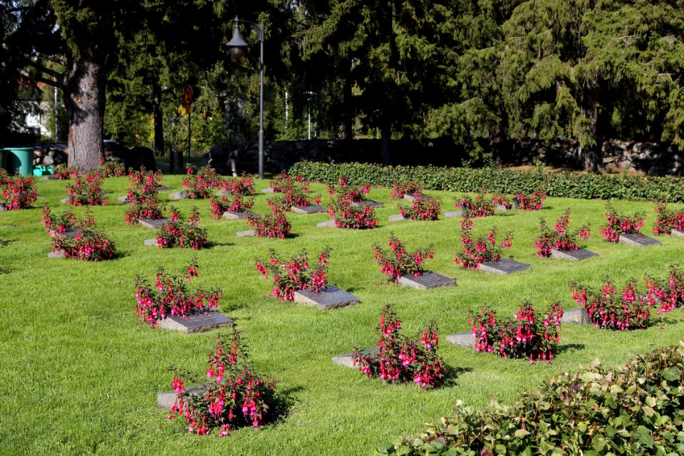 Haukipudas Military Cemetery Oulu 20180902