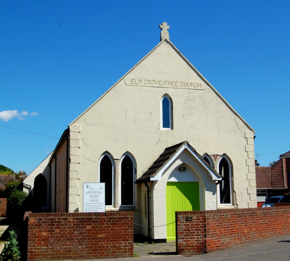 Hayling Christian Centre (former Elm Grove Free Church), Elm Grove, Hayling Island (May 2019) (2)