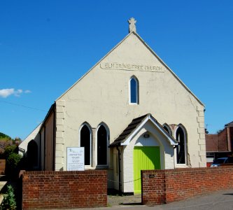 Hayling Christian Centre (former Elm Grove Free Church), Elm Grove, Hayling Island (May 2019) (2)