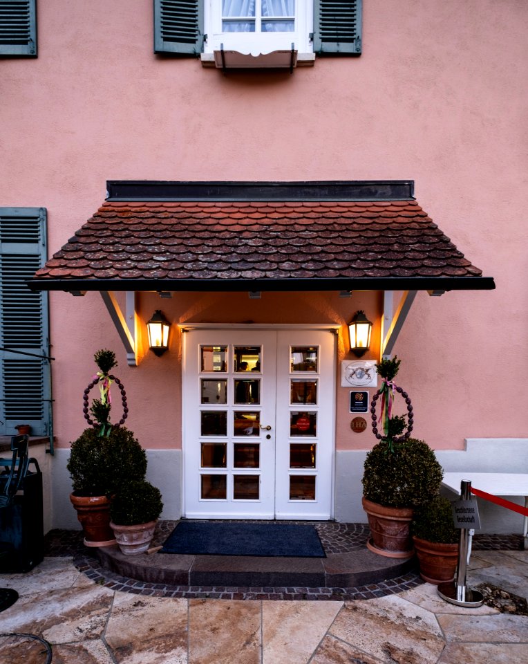Haupteingang des Landhotels Hirsch in Bebenhausen bei Tübingen 2019