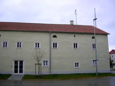 Hauptstr 18 Pietenfeld -Westseite 3