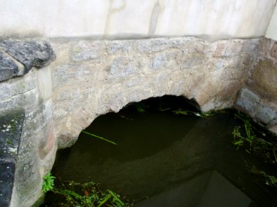 Hauptstr. 30, Steinbrücke