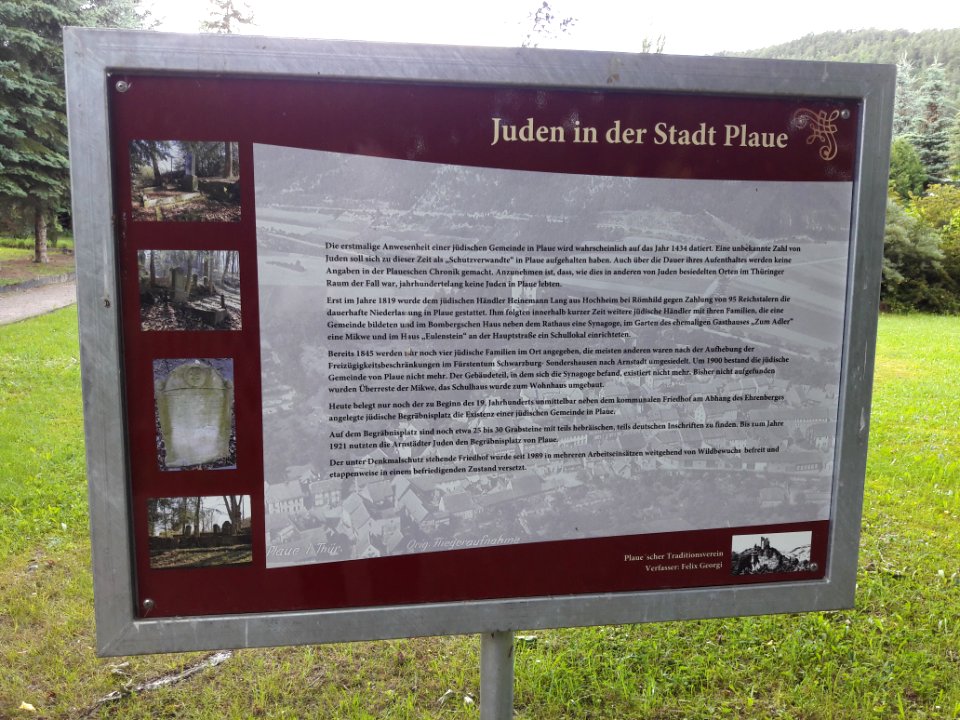 Hauptfriedhof Plaue 02
