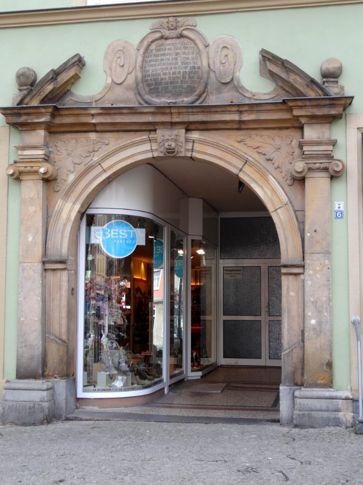 Hauseingang Neumarkt 6, Gotha