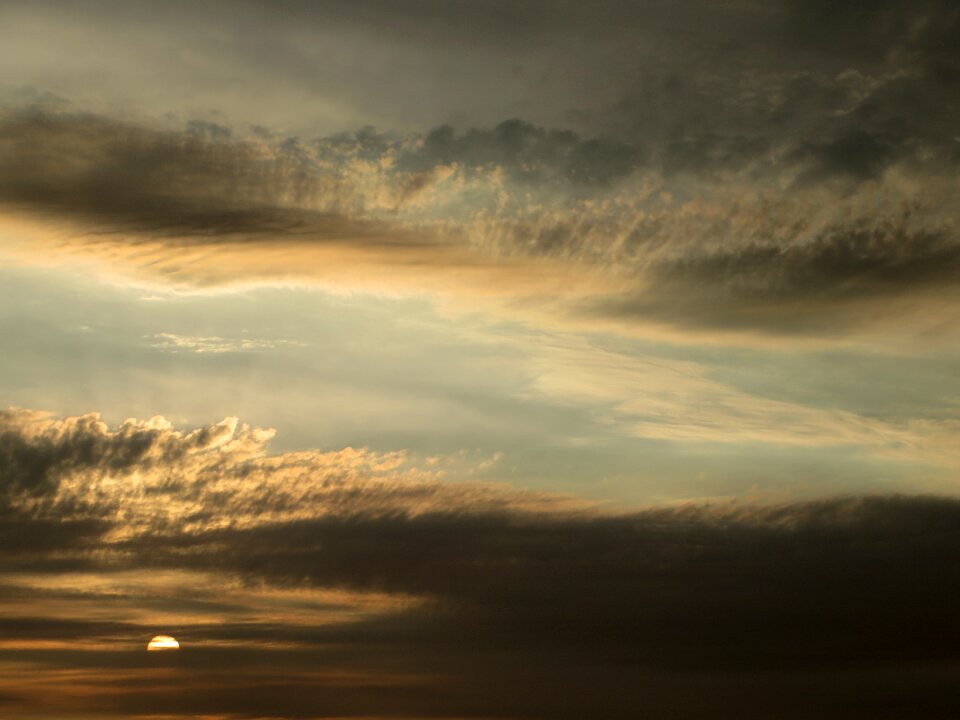 Horizon clouds sky