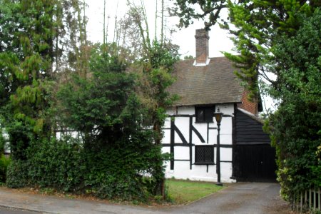 Hazelwick Grange, Three Bridges, Crawley (IoE Code 363343)