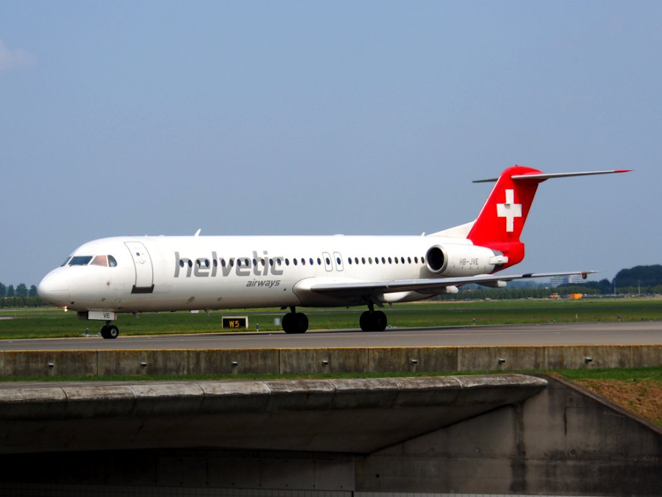 HB-JVE Helvetic Airways Fokker F100 - cn 11459 - pic2