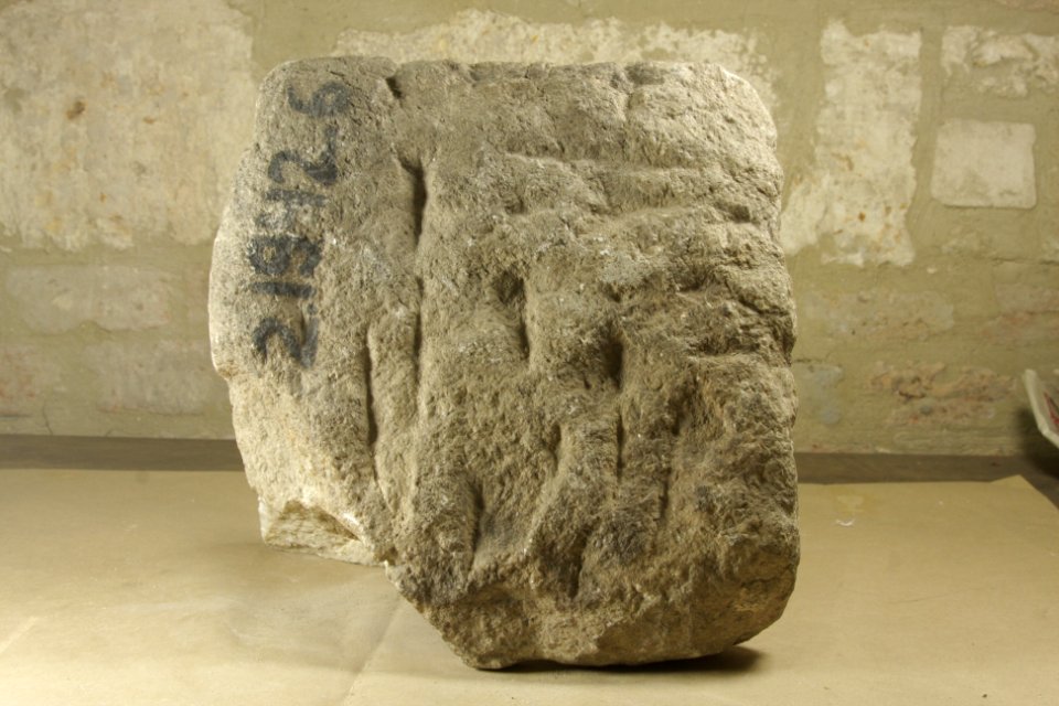 HD039288 1