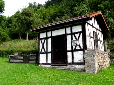 Haus auf dem Friedhof in Breternitz, Kaulsdorf