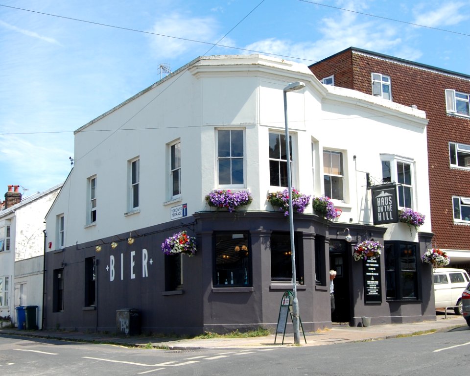 Haus on the Hill pub, 58 Southover Street, Hanover, Brighton (July 2019) (1)