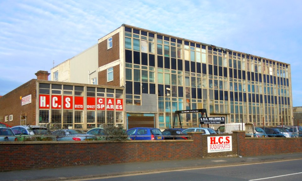 HCS Car Spares, A259 Wellington Road, Portslade (November 2015)