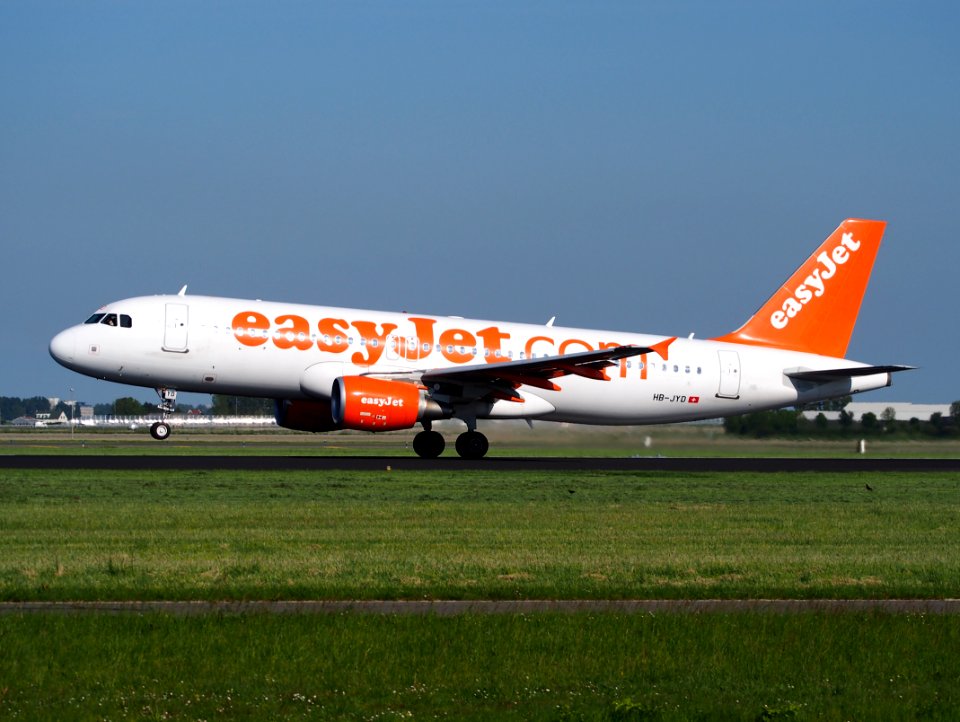 HB-JYD easyJet Switzerland Airbus A320-214 - cn 4646, takeoff from Schiphol (AMS - EHAM), The Netherlands, 16may2014, pic-1