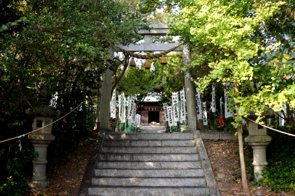 Hazu Shrine 121027