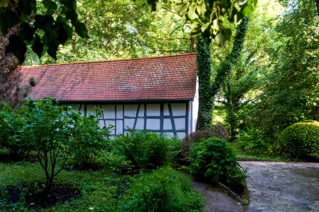 Hausnummer 10 im Neckarbad in Tübingen