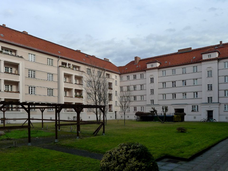 Hausotterstraße Ecke Reginhardstraße (Reinickendorf)