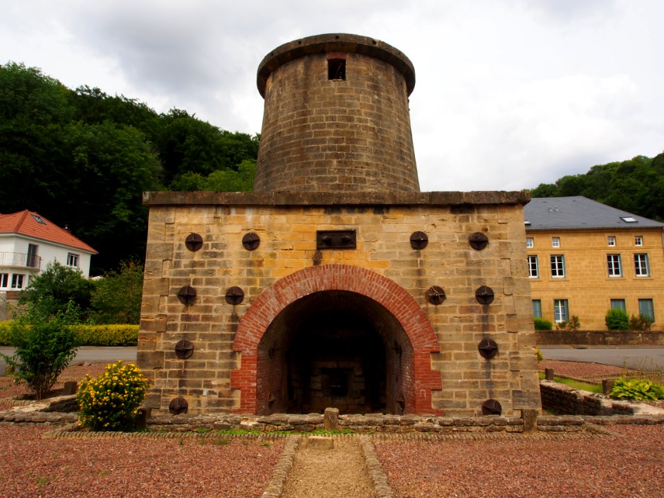Haut fourneau de Cons la Grandville pic-005