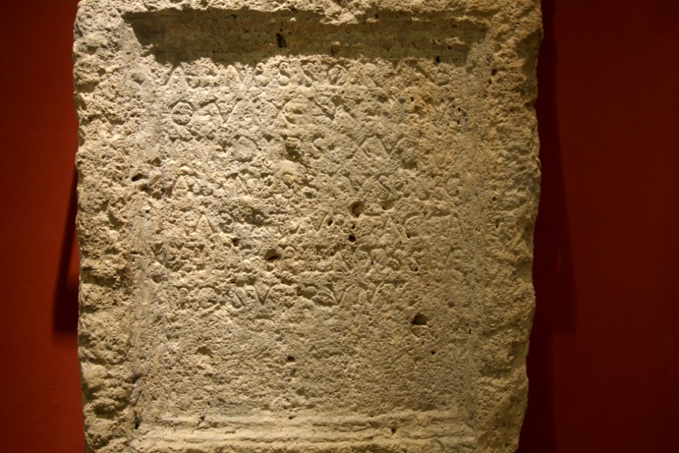 HD039399 5