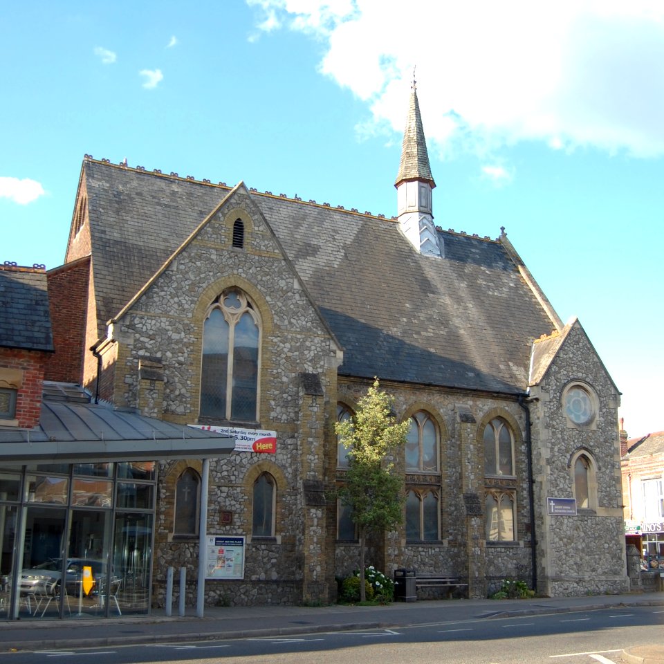 Havant United Reformed Church, North Street, Havant (May 2019) (1)