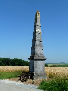 Havelange-Pyramide van Verlée (2) photo