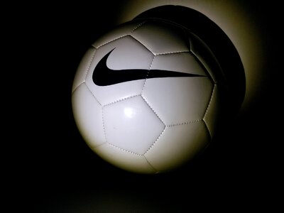 Ball nke dark