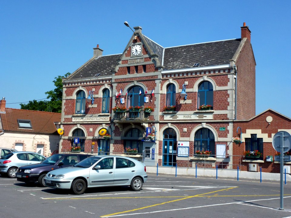 Haveluy (Nord, Fr) mairie et PTT
