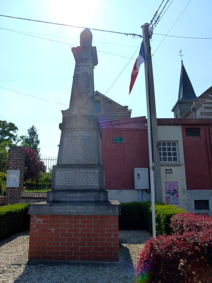 Haveluy (Nord, Fr) monument aux morts