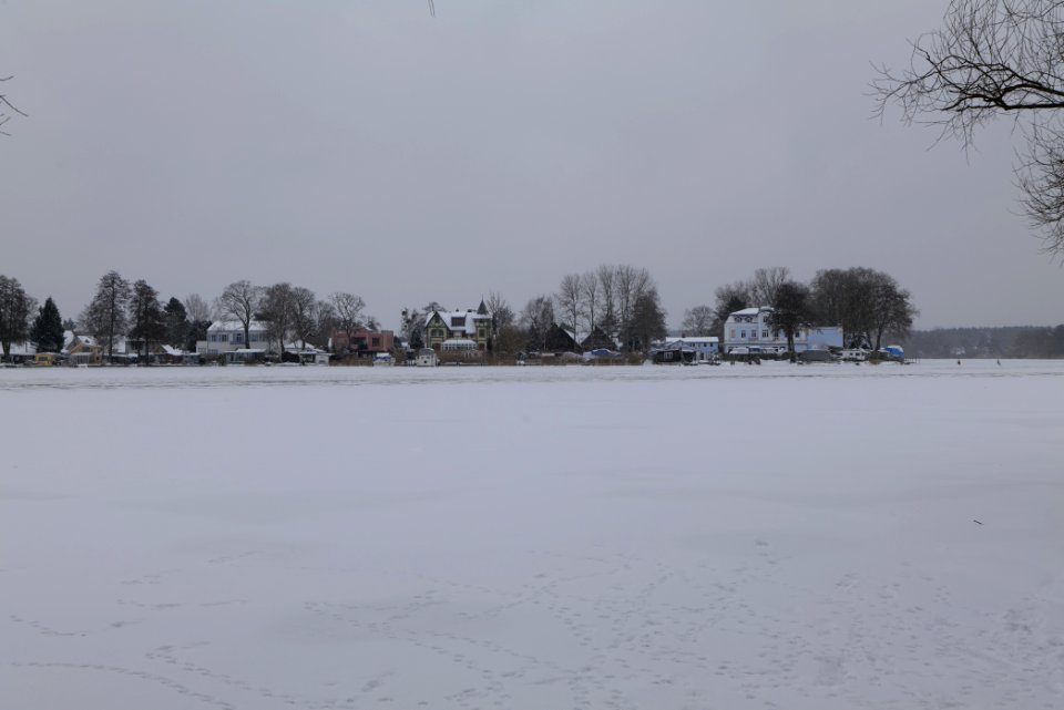 Havel with snow and ice from promenade Nieder Neuendorf 2021-02-09 08