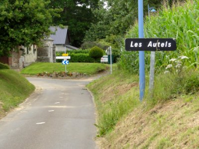 Hautot-l'Auvray (Seine-Mar.) entrée Les Autels