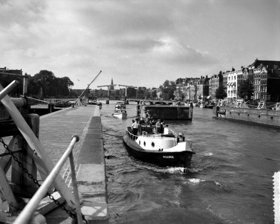 Havenrallye 1959 door haven en grachten van Amsterdam de sleepboten tijdens de r, Bestanddeelnr 910-4422