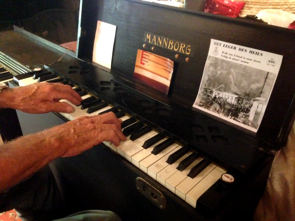 Harmonium Museum Paasloo - harmonium Leger des Heils