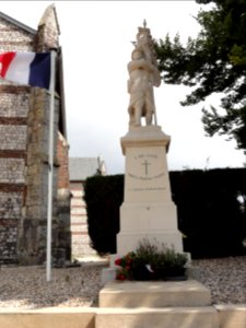 Hautot-Saint-Sulpice (Seine-Mar.) Monument aux morts
