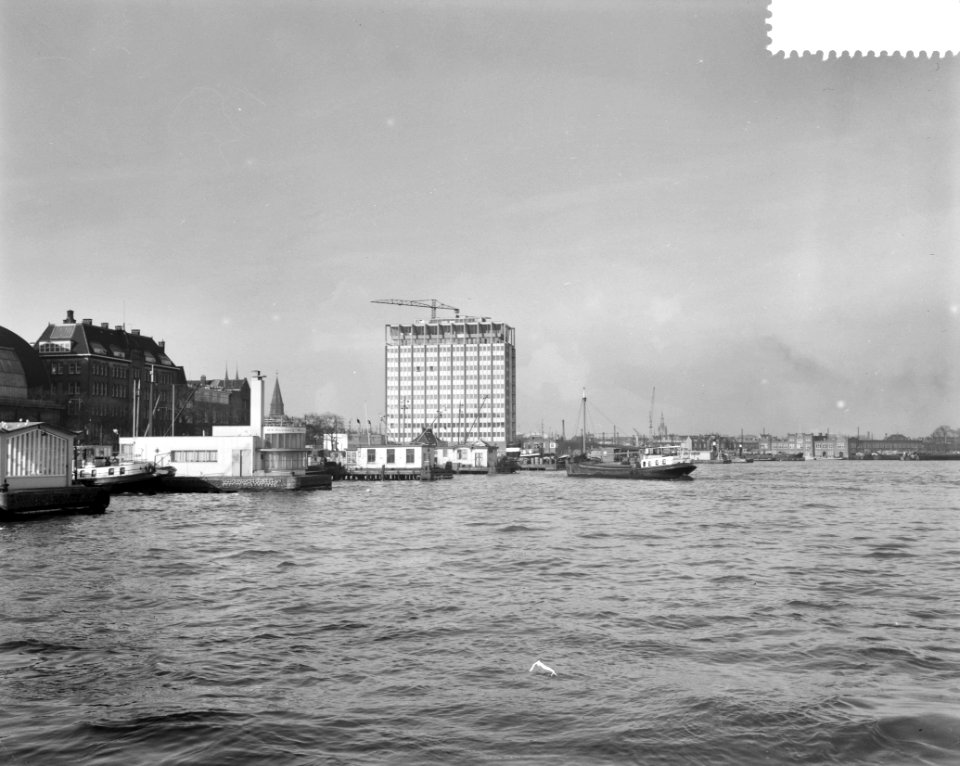 Havengebouw aan de De Ruyterkade, Bestanddeelnr 911-0111