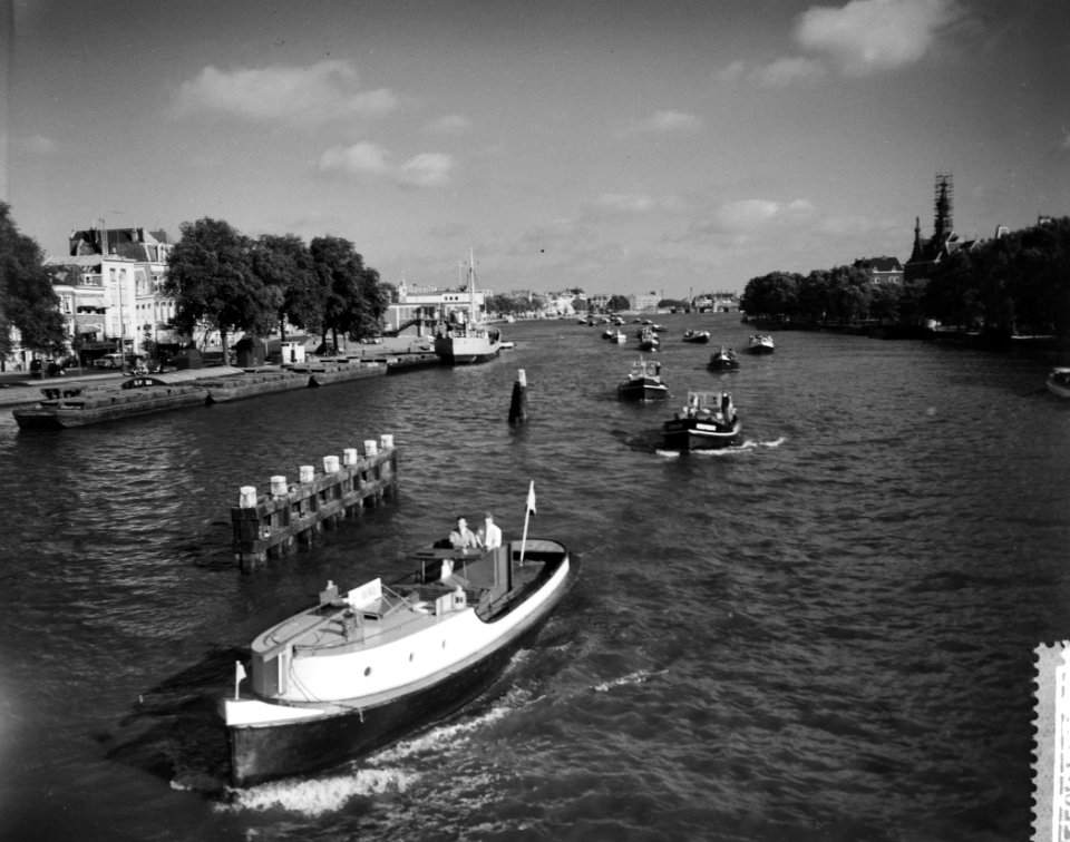 Havenrallye 1959 door haven en grachten van Amsterdam de sleepboten tijdens de r, Bestanddeelnr 910-4420