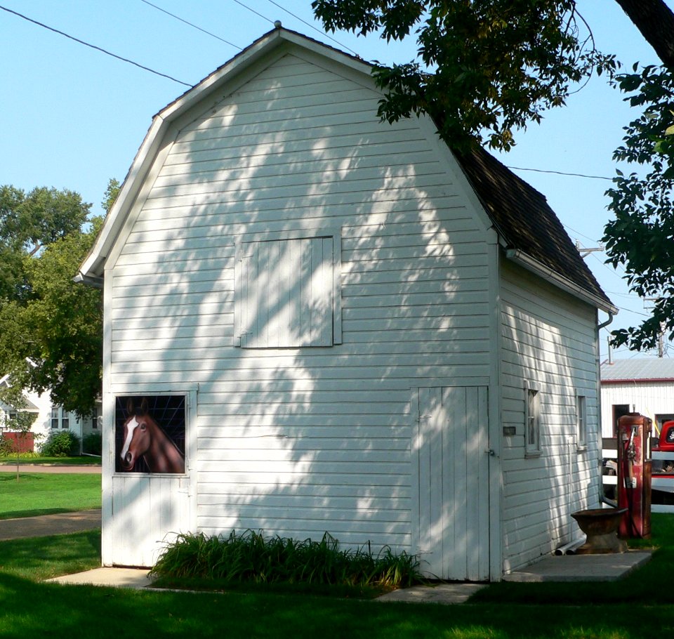 Harney Hospital, carriage house from SSE 1