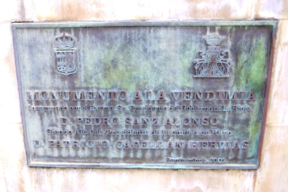 Haro - Bodegas Muga, Monumento a la Vendimia 5