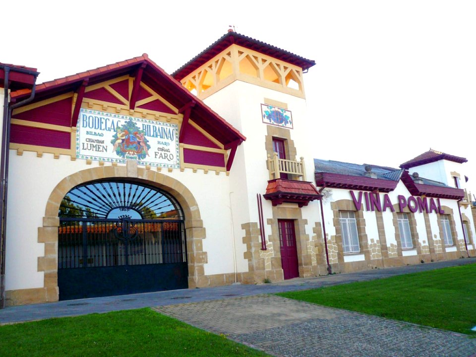 Haro - Bodegas Bilbaínas-Viña Pomal 01