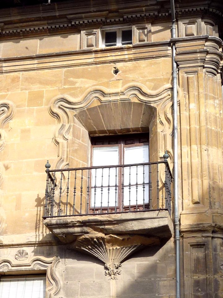 Haro - Palacio de la Plaza de la Cruz 05