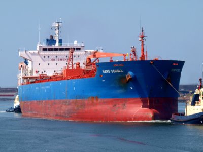 HANS SCHOLL - IMO 9247508 - Callsign A8EU8 at IJmuiden lock, Port of Amsterdam photo-2