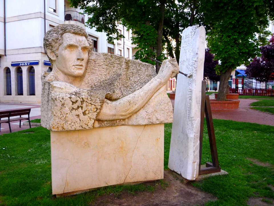 Haro - Parque Pintores Tubía y Santamaría 4