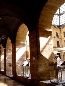 Haro - Claustro del ex Convento de San Agustín, actual Hotel Los Agustinos 01