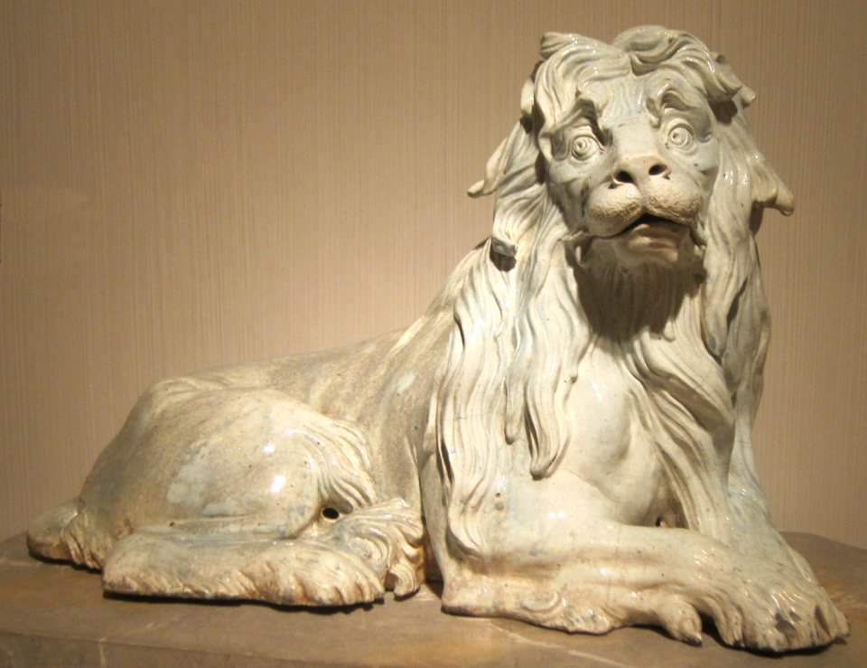 Hard-paste porcelain lion, Meissen, c. 1732-35, Metropolitan Museum of Art, 1988.294.1