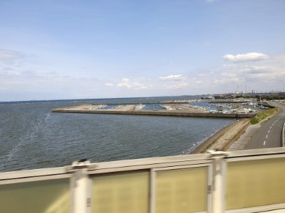 Harbour (中島?) seen from Aqualine 2