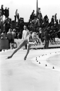 Hans van Helden in actie, Bestanddeelnr 930-1375