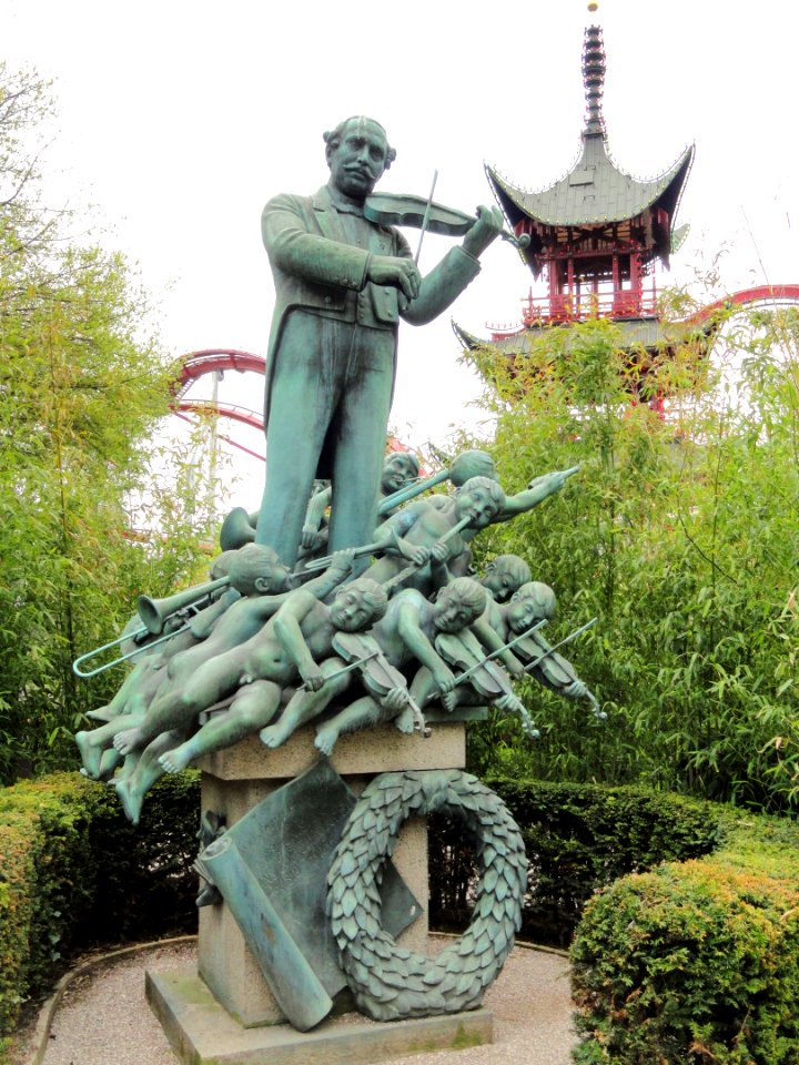 Hans Christian Lumbye by Svend Rathsack - DSC08386
